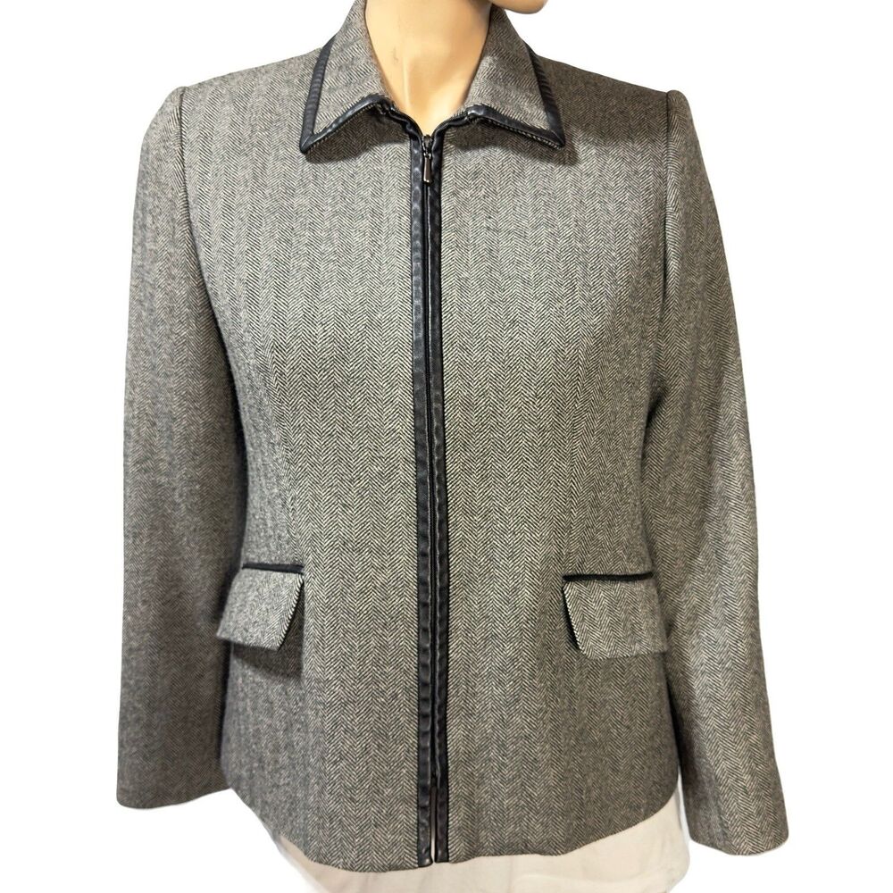Talbots Women’s Blazer 100% Wool Tweed Herringbone jacket size 8 Petite Full Zip